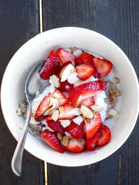 strawberry shortcake oatmeal 001